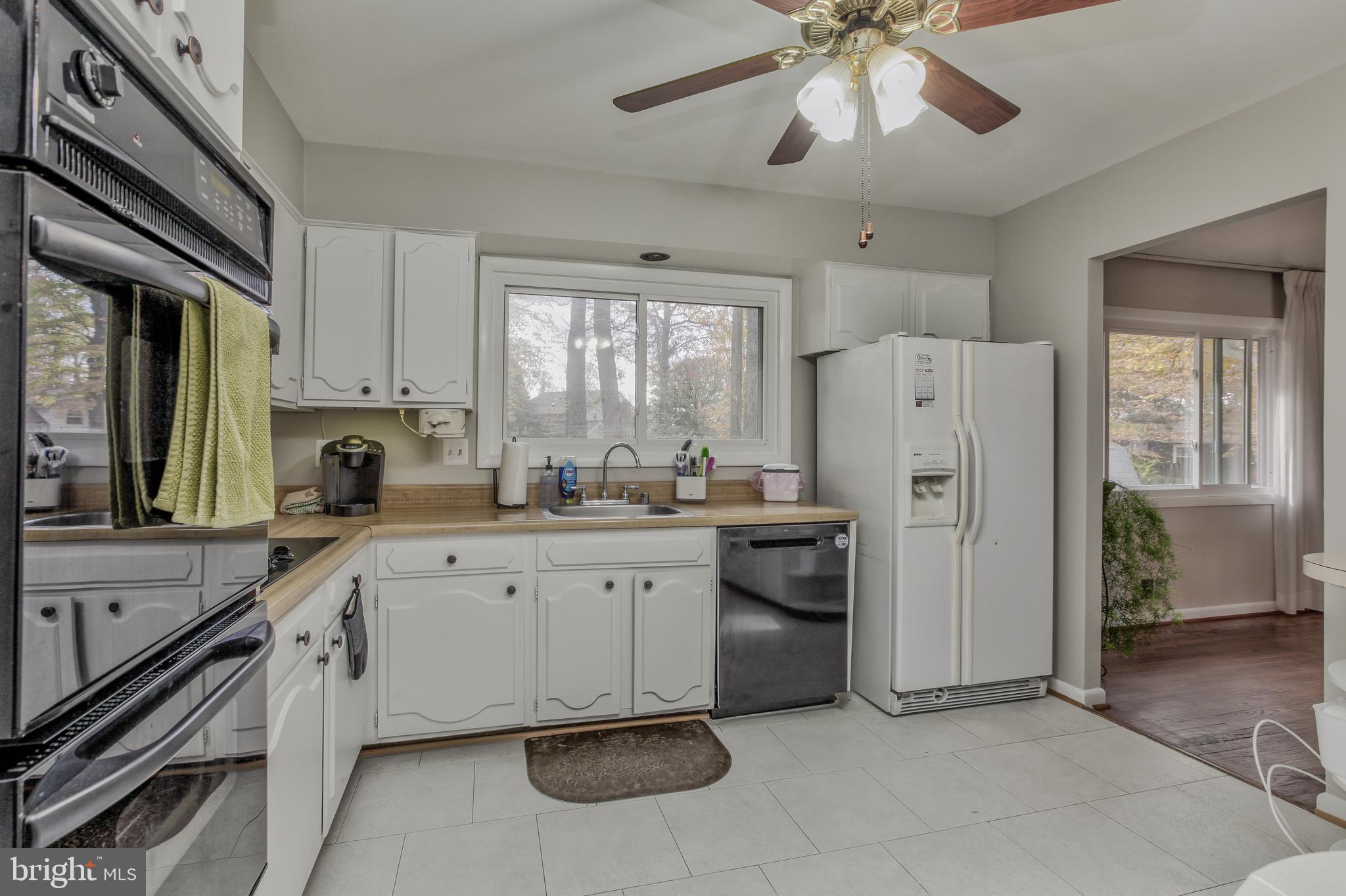 BEL PRE WOODS - Residential