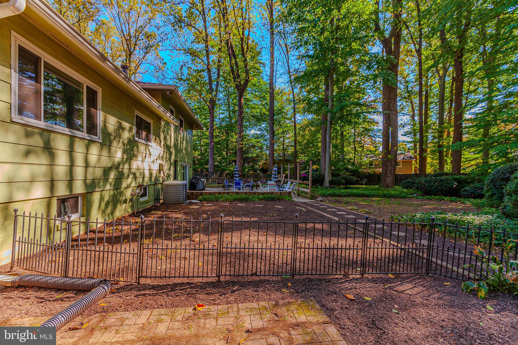 BEL PRE WOODS - Residential