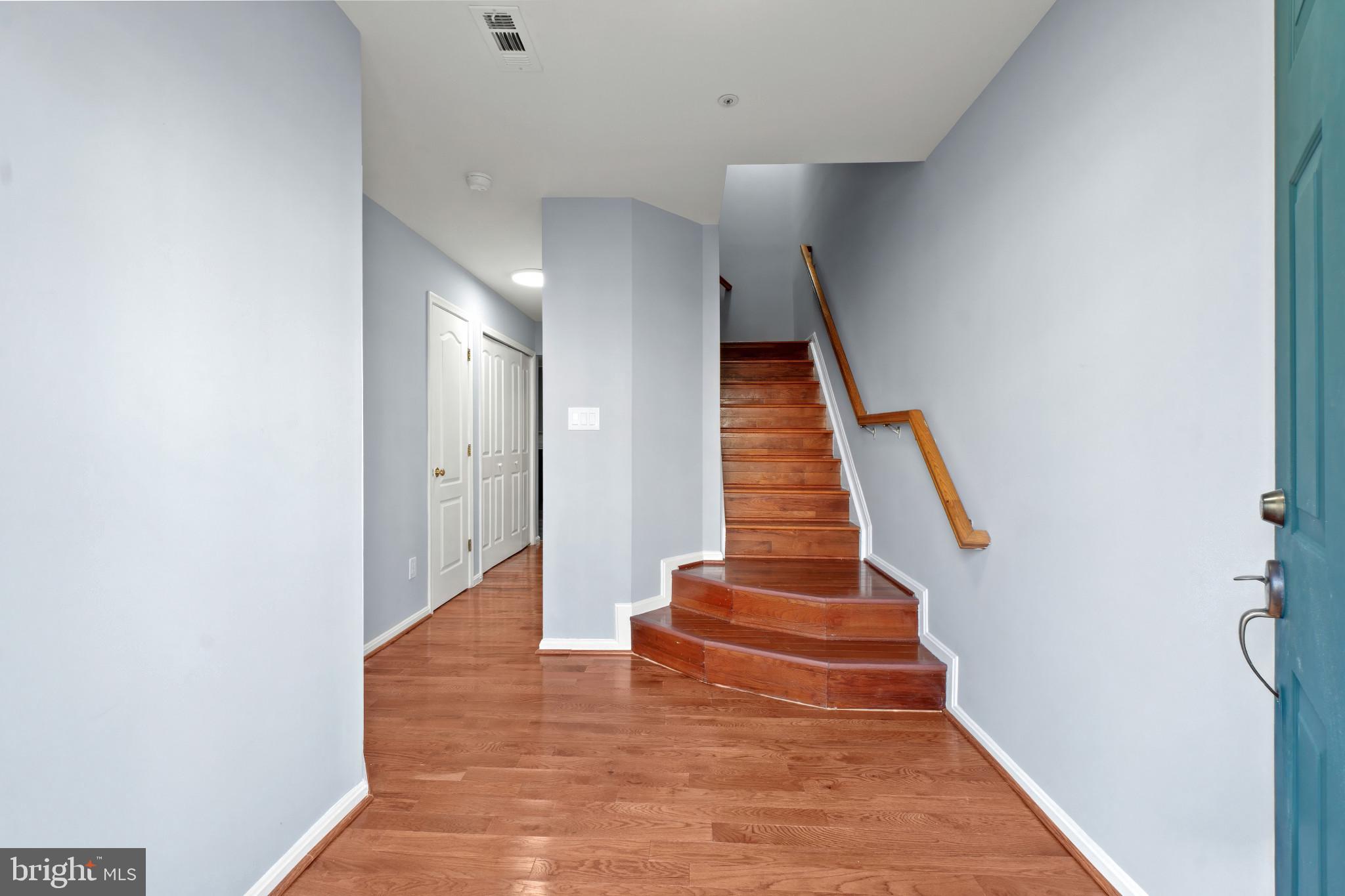 7910 BEACH PLUM LANE