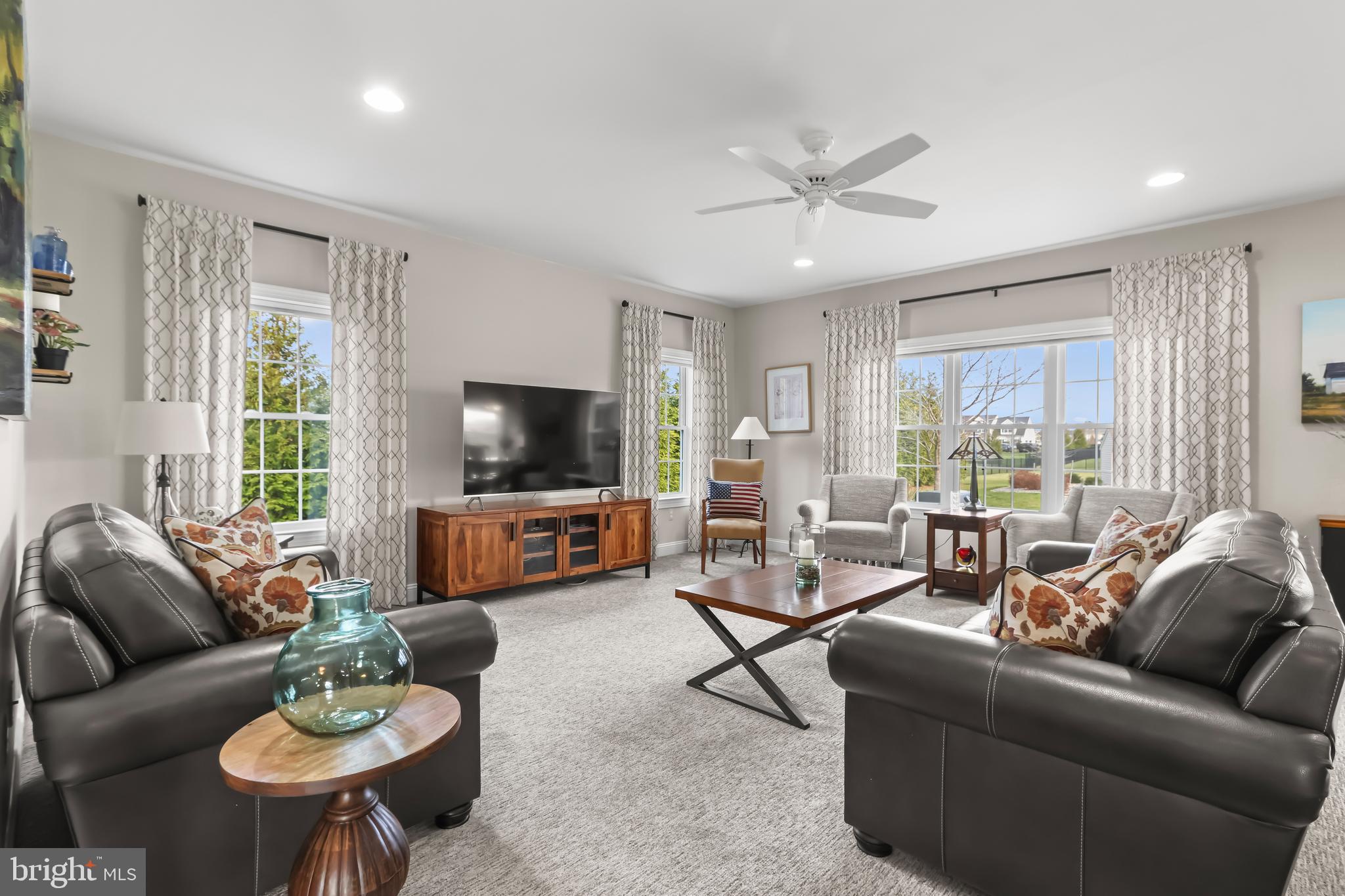 VALLEY VIEW ESTATES - Residential