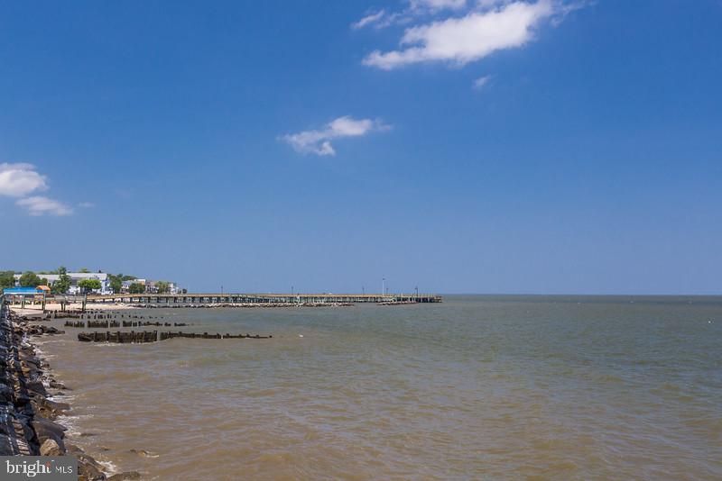 HOLLAND POINT - Residential