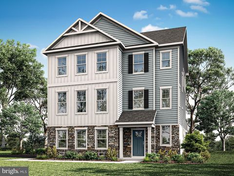 Homes For Sale - 900 Walnut Avenue<br/> NORTH BEACH, MD 20714