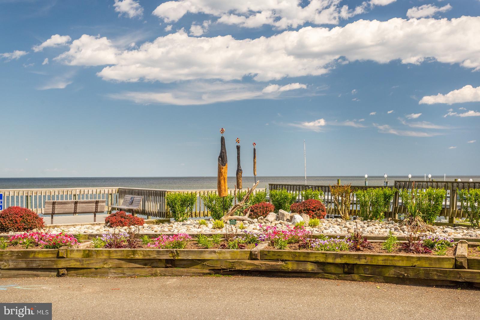 HOLLAND POINT - Residential