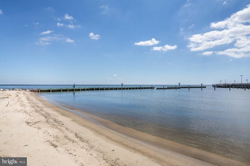 HOLLAND POINT - Residential