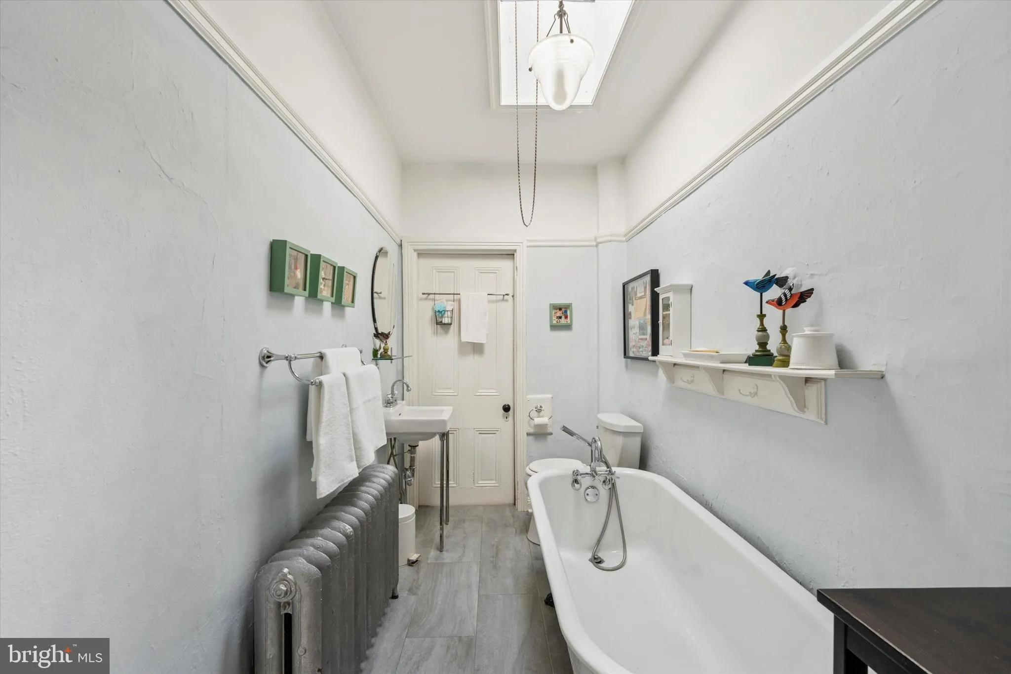 Philadelphia, Pennsylvania 19147, United States, 2 Bedrooms Bedrooms, ,2 BathroomsBathrooms,Residential,Pending,88657