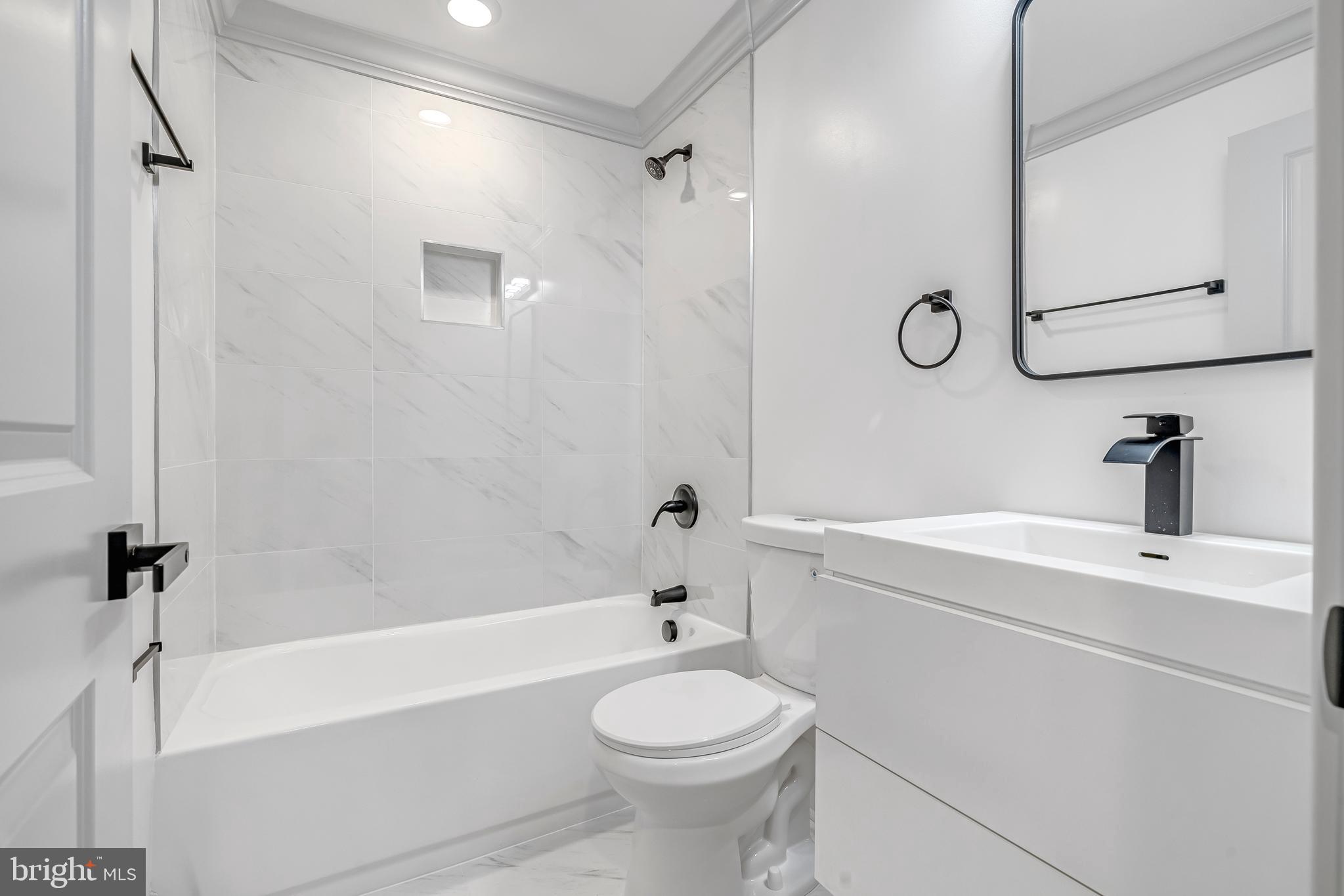MOUNT CLARE - Residential