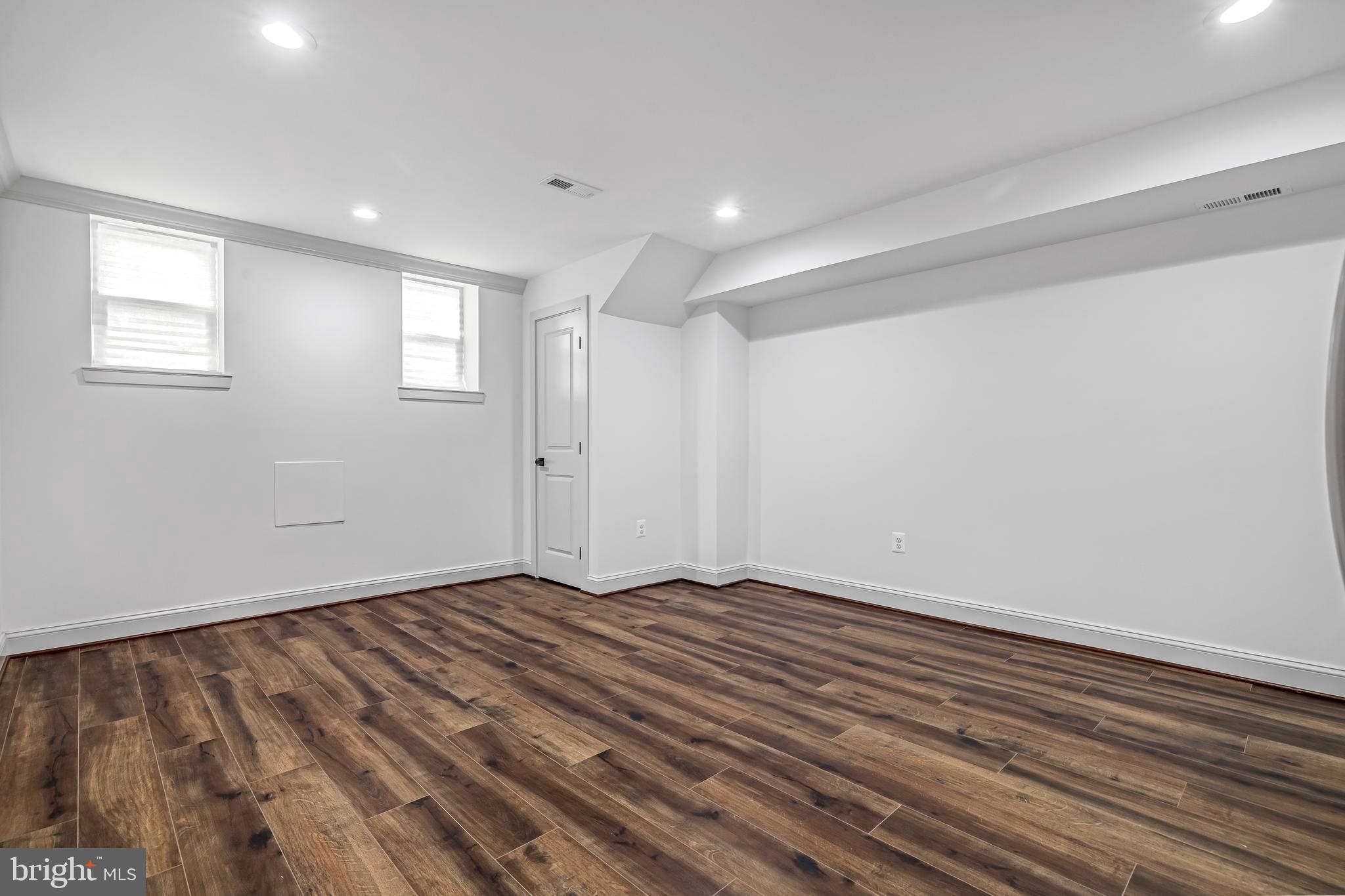MOUNT CLARE - Residential