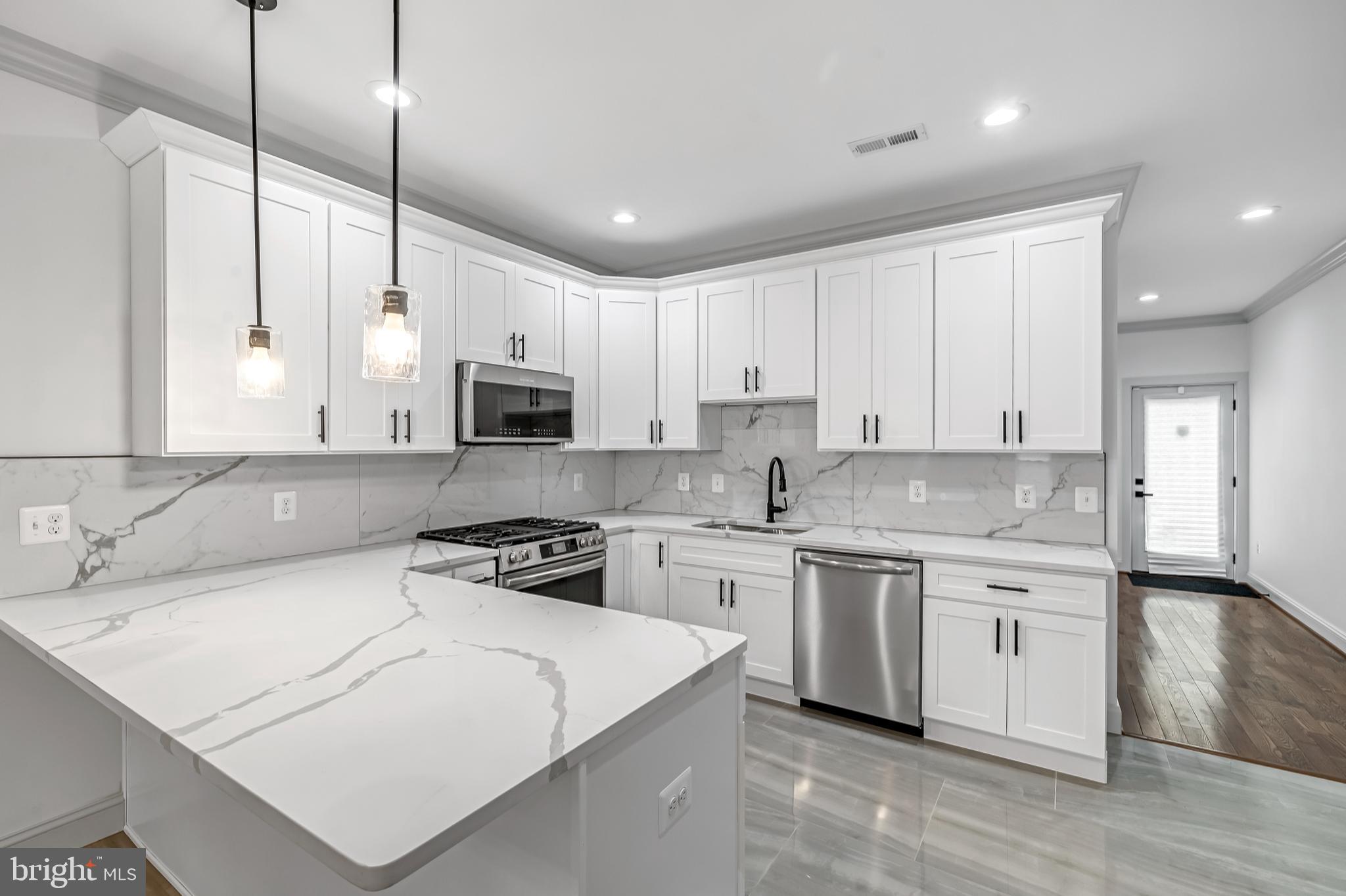 MOUNT CLARE - Residential