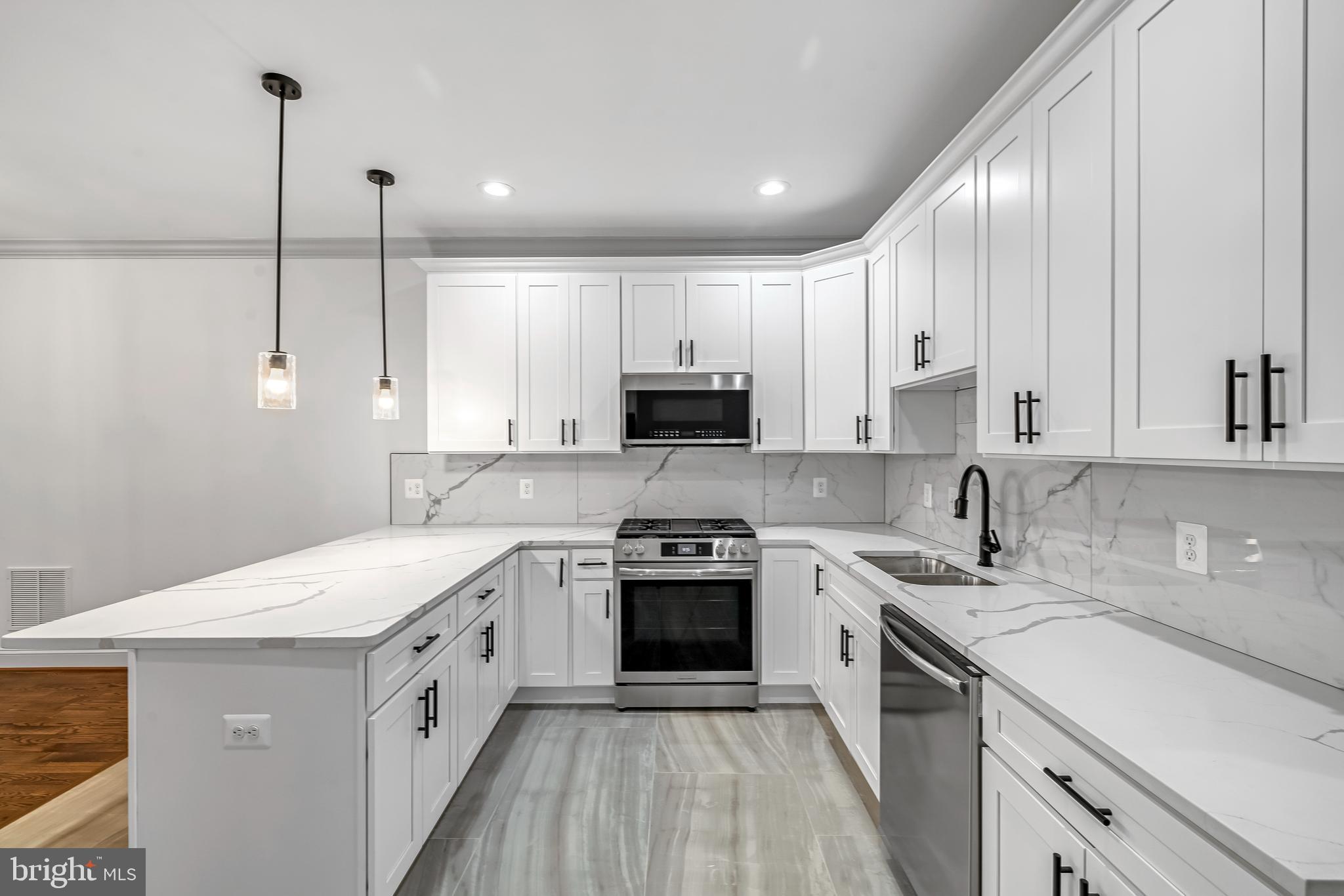 MOUNT CLARE - Residential