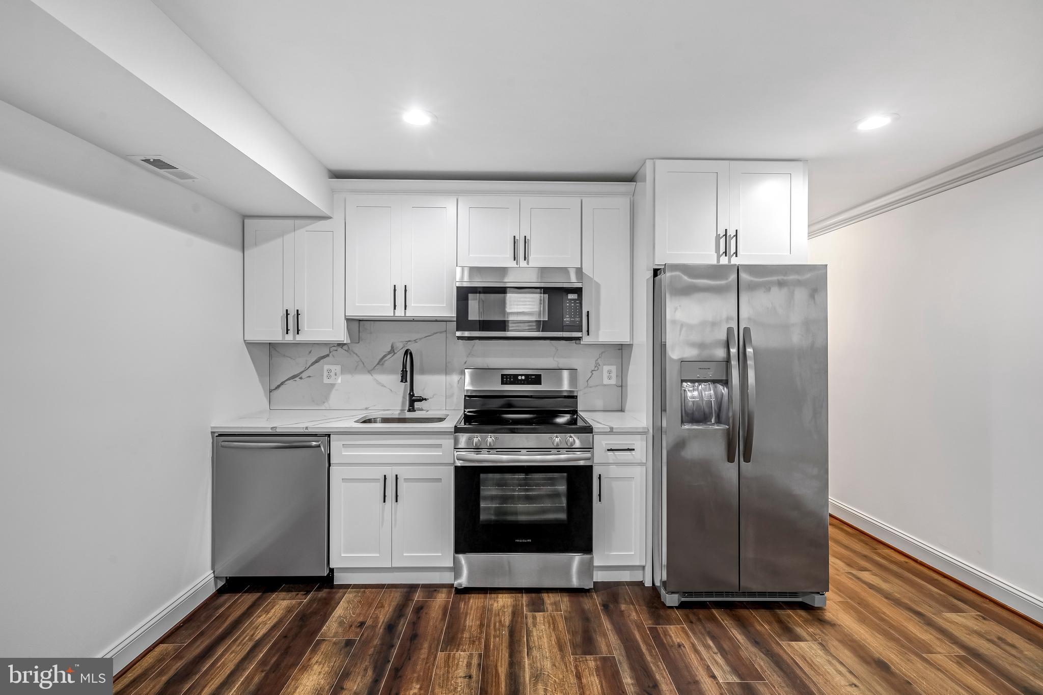 MOUNT CLARE - Residential