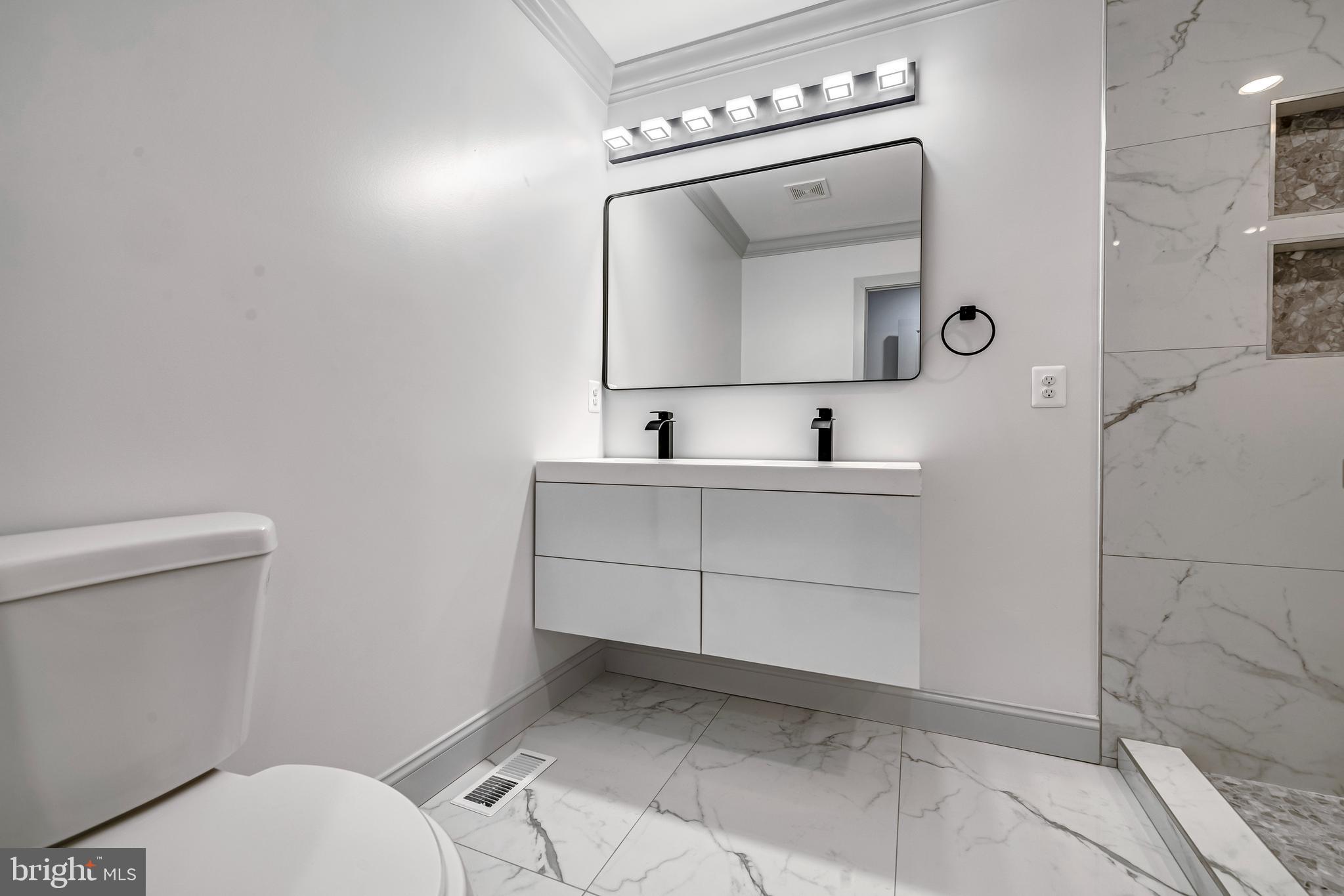 MOUNT CLARE - Residential