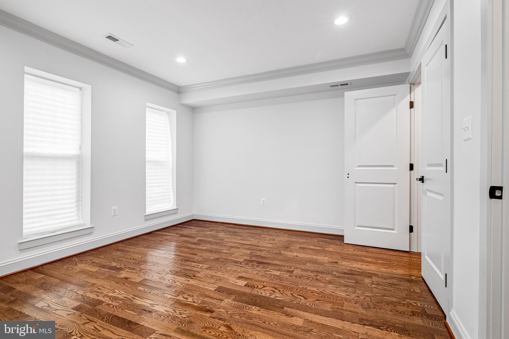 MOUNT CLARE - Residential