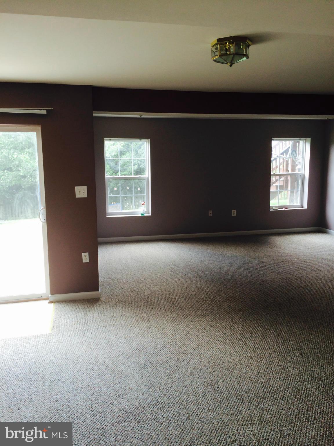 POTOMAC STATION - Residential Lease