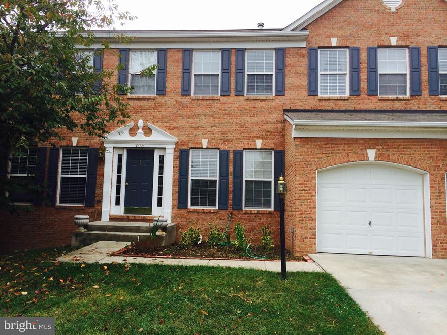 This is basement over 1350 sq.-ft. of large family house  in the pristine neighborhood of Potomac station. Two rooms ,full bath, kitchen , washer, dryer, microwave ,furnace, separate  entrance.