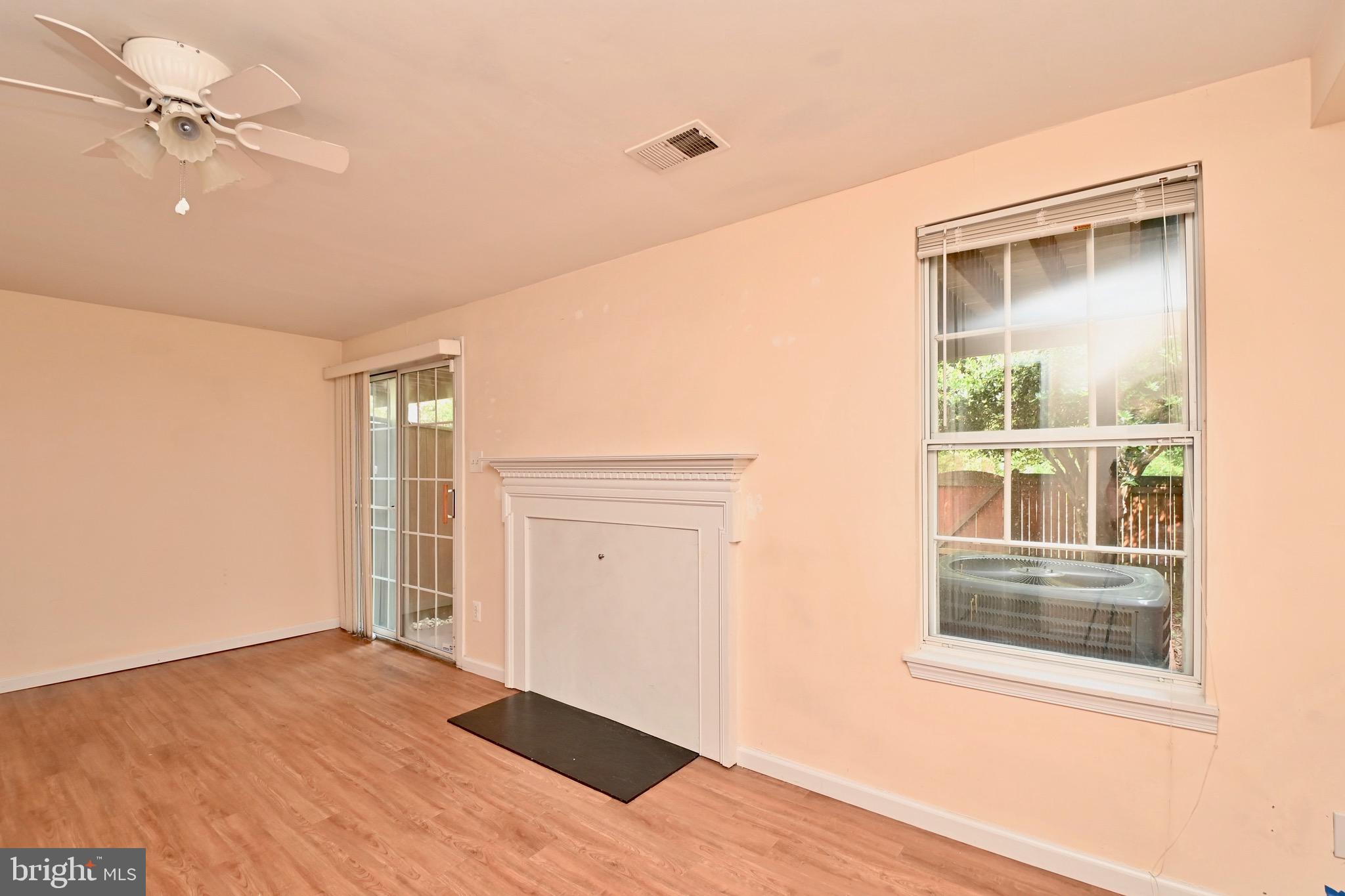 VILLAGE OF MOUNT AIR - Residential Lease