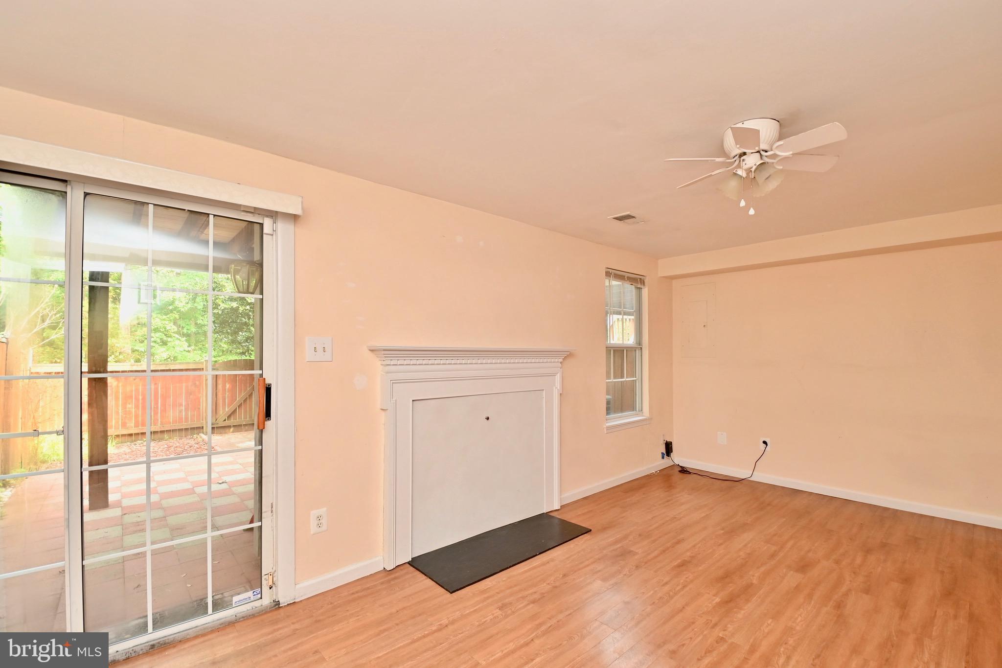 VILLAGE OF MOUNT AIR - Residential Lease