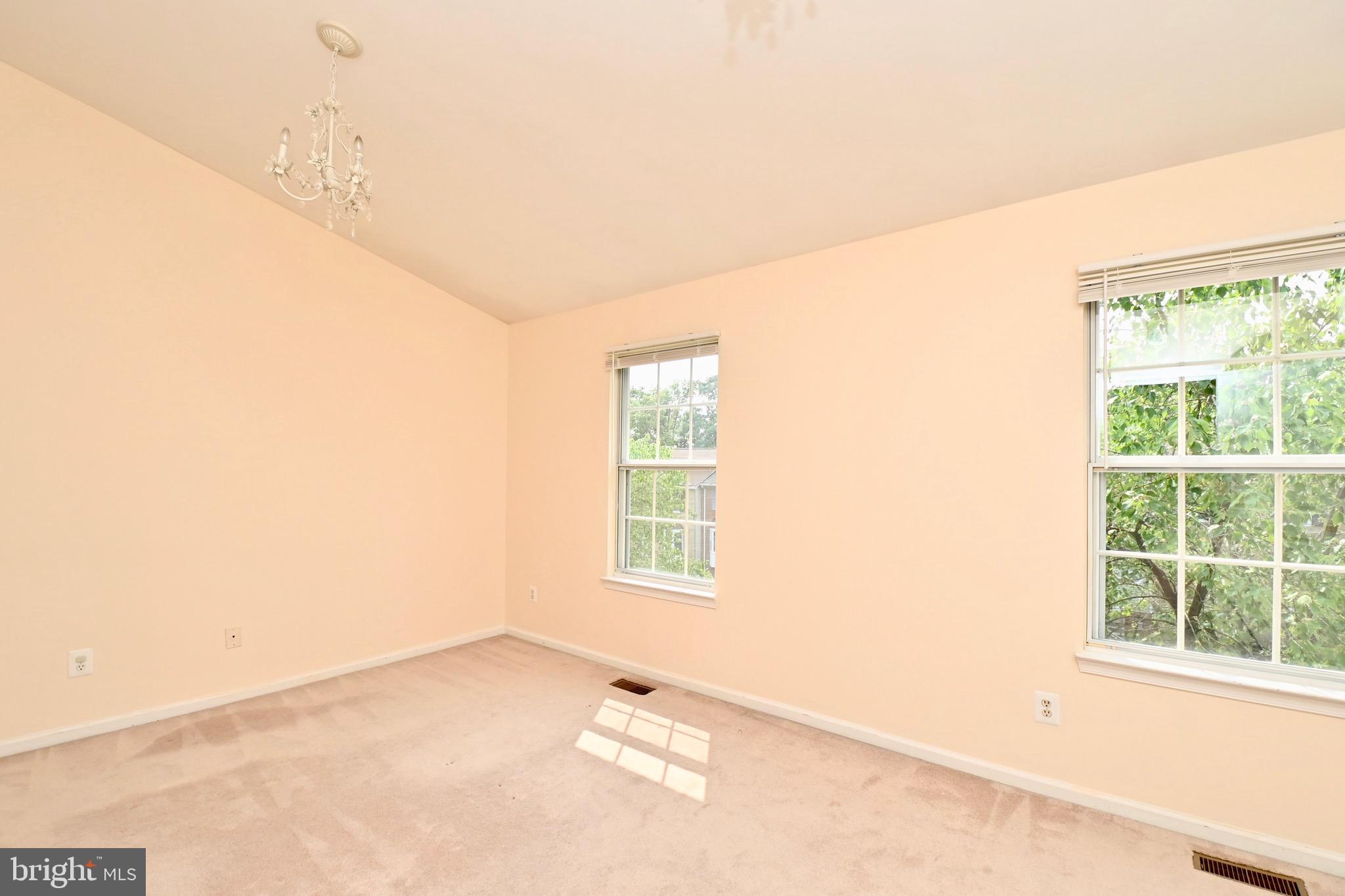 VILLAGE OF MOUNT AIR - Residential Lease