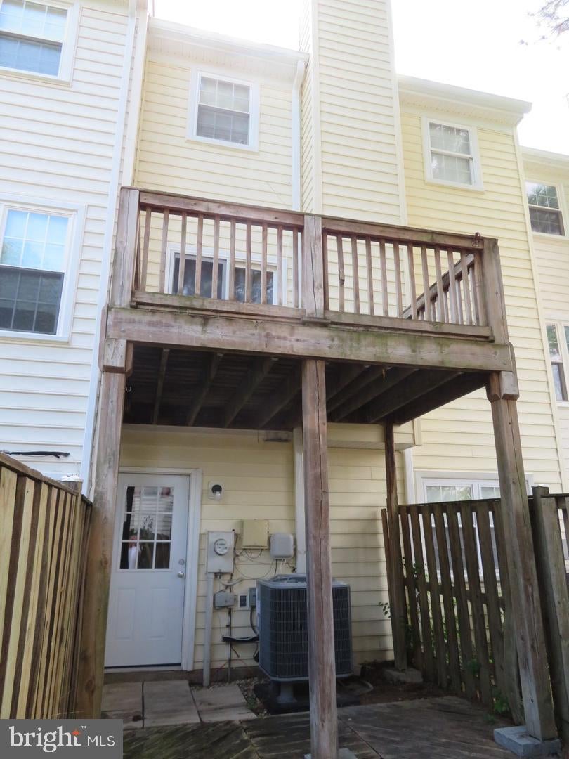 1602 W BANCROFT LANE