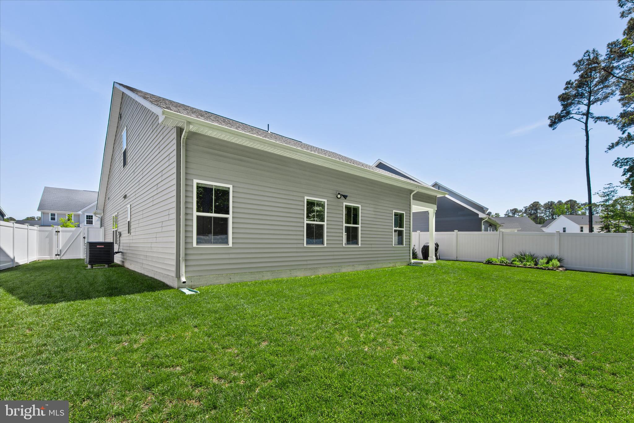 PERRY'S RETREAT - Residential