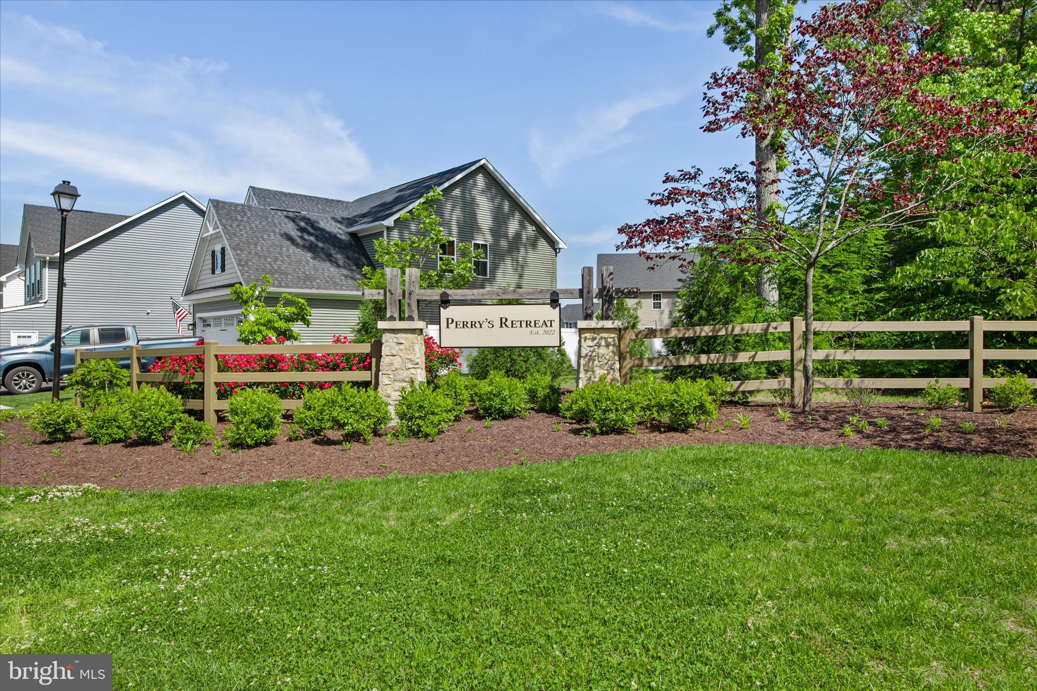 PERRY'S RETREAT - Residential