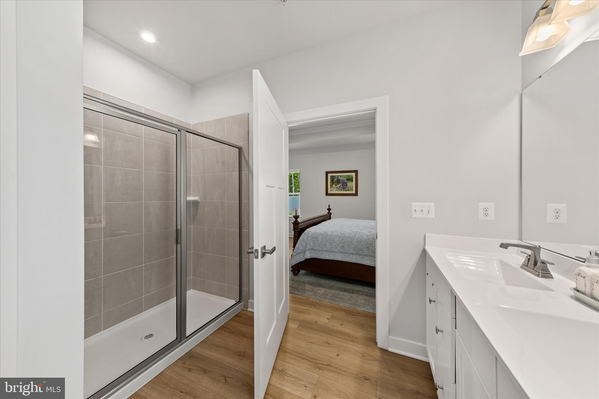 PERRY'S RETREAT - Residential