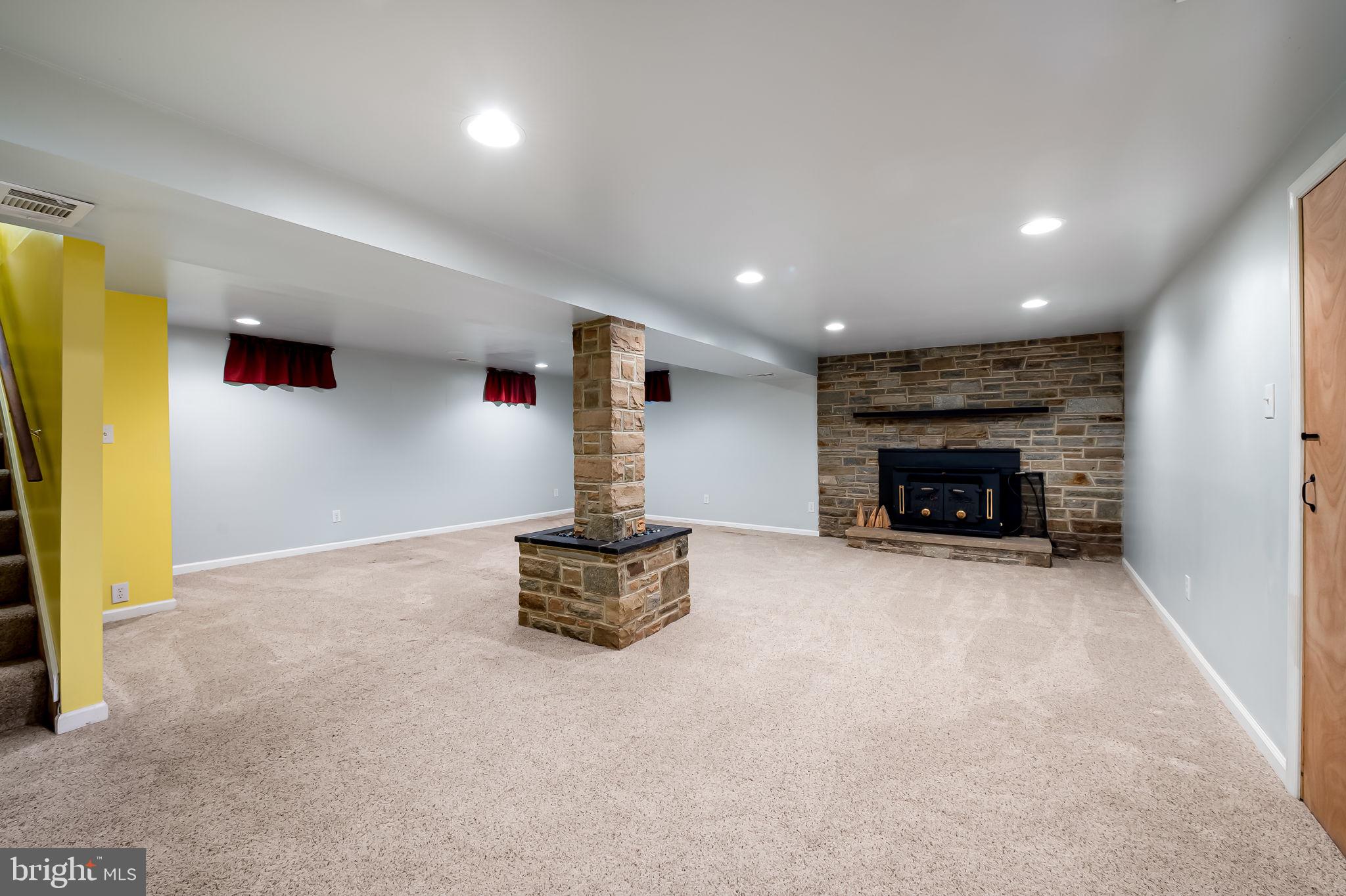 BLACKTHORN - Residential