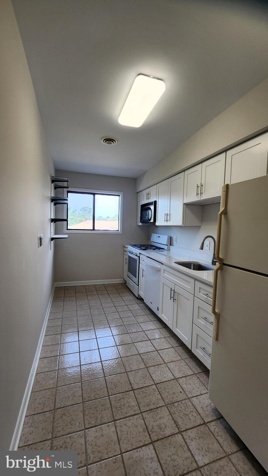 SEMINARY WALK - Residential Lease