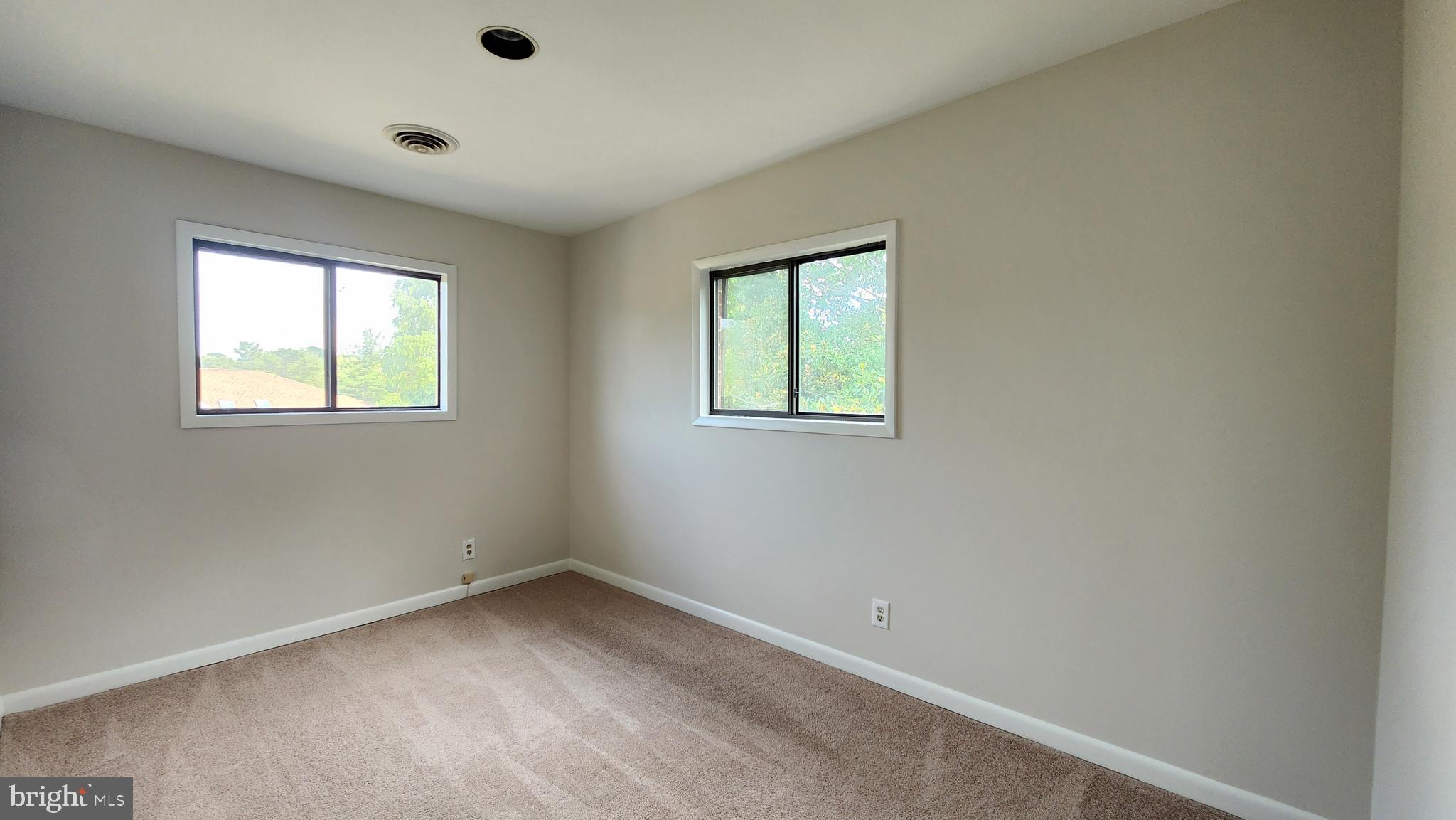 SEMINARY WALK - Residential Lease