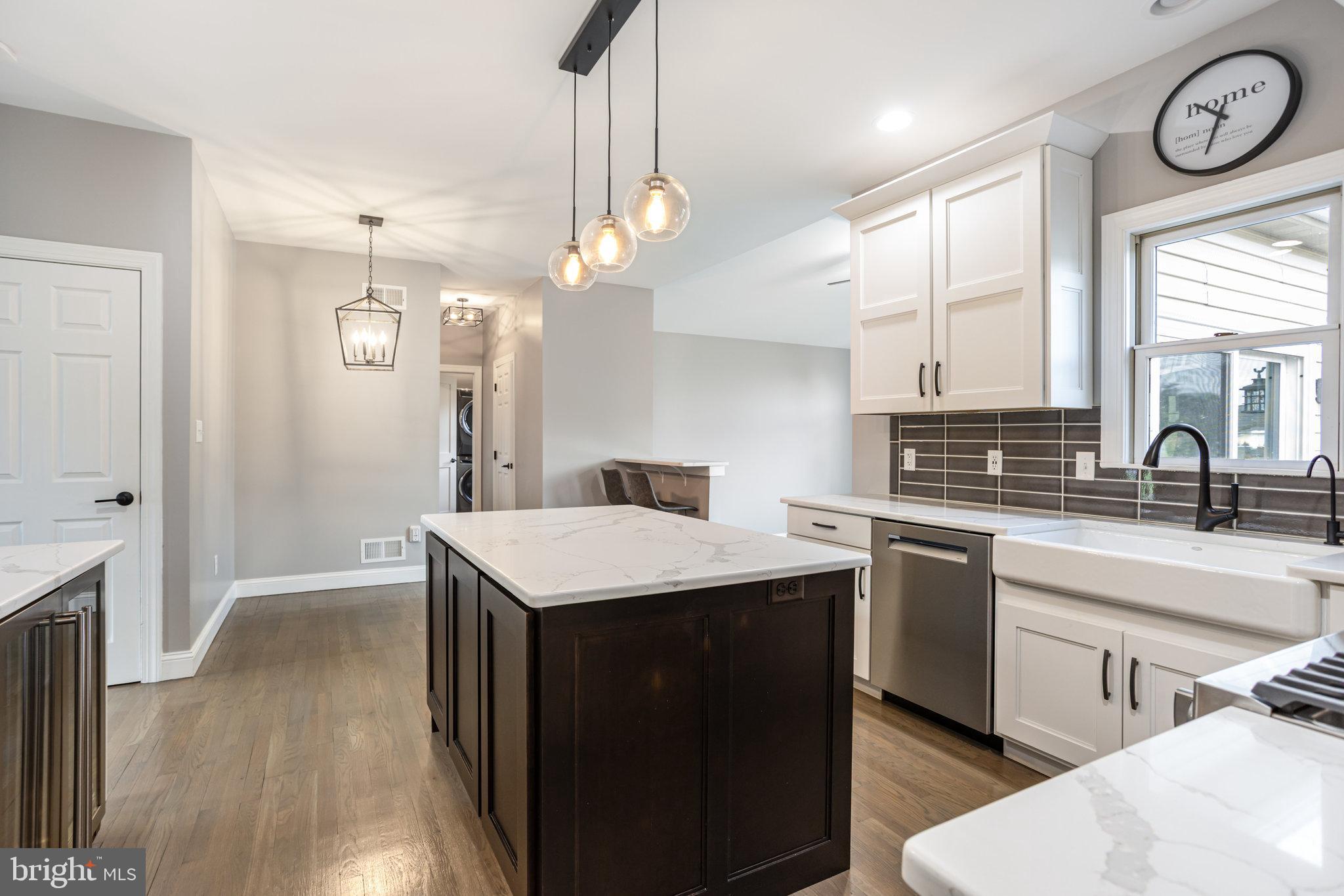 VICTORIAS POND - Residential