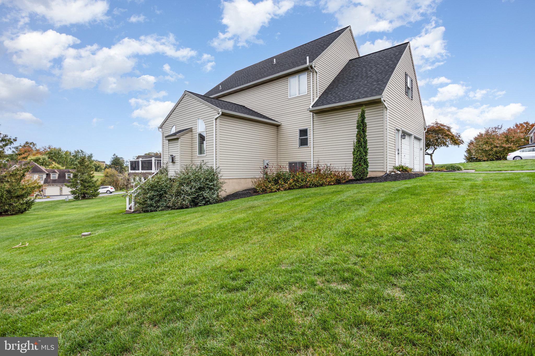 VICTORIAS POND - Residential