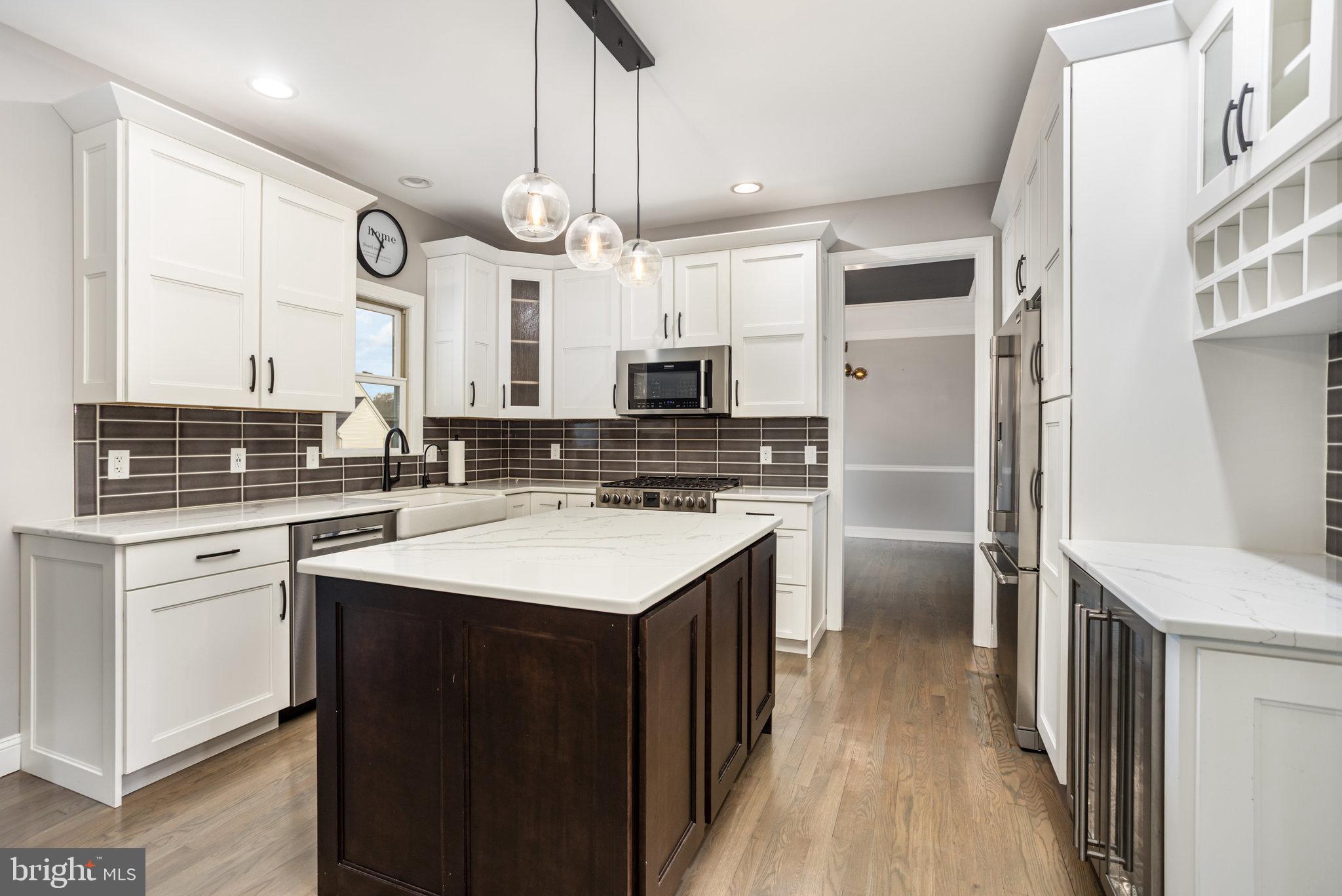 VICTORIAS POND - Residential