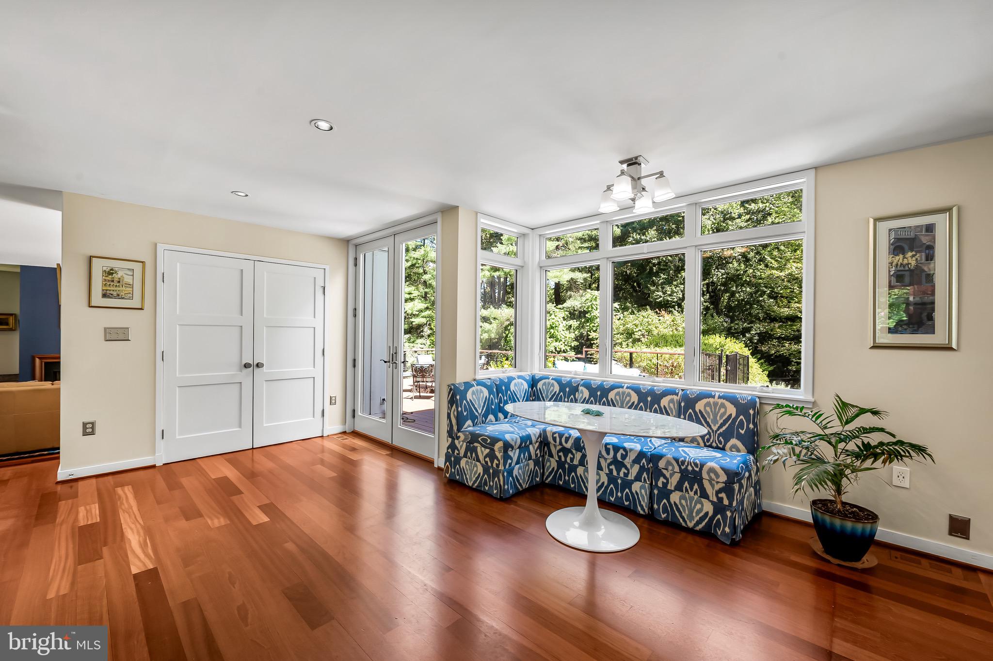 RUXTON - Residential