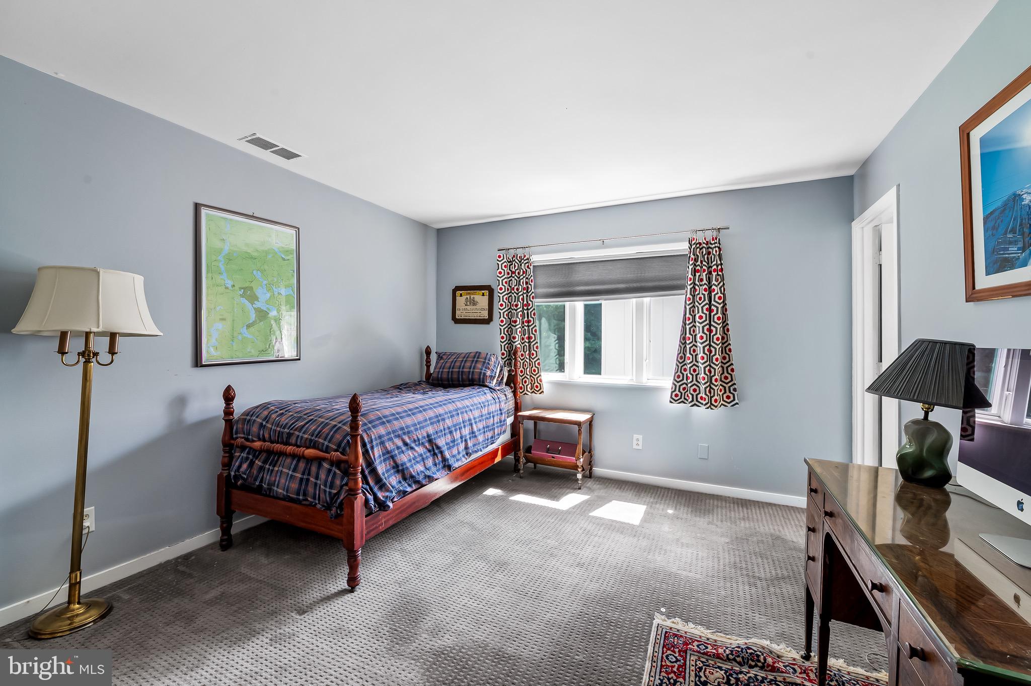 RUXTON - Residential