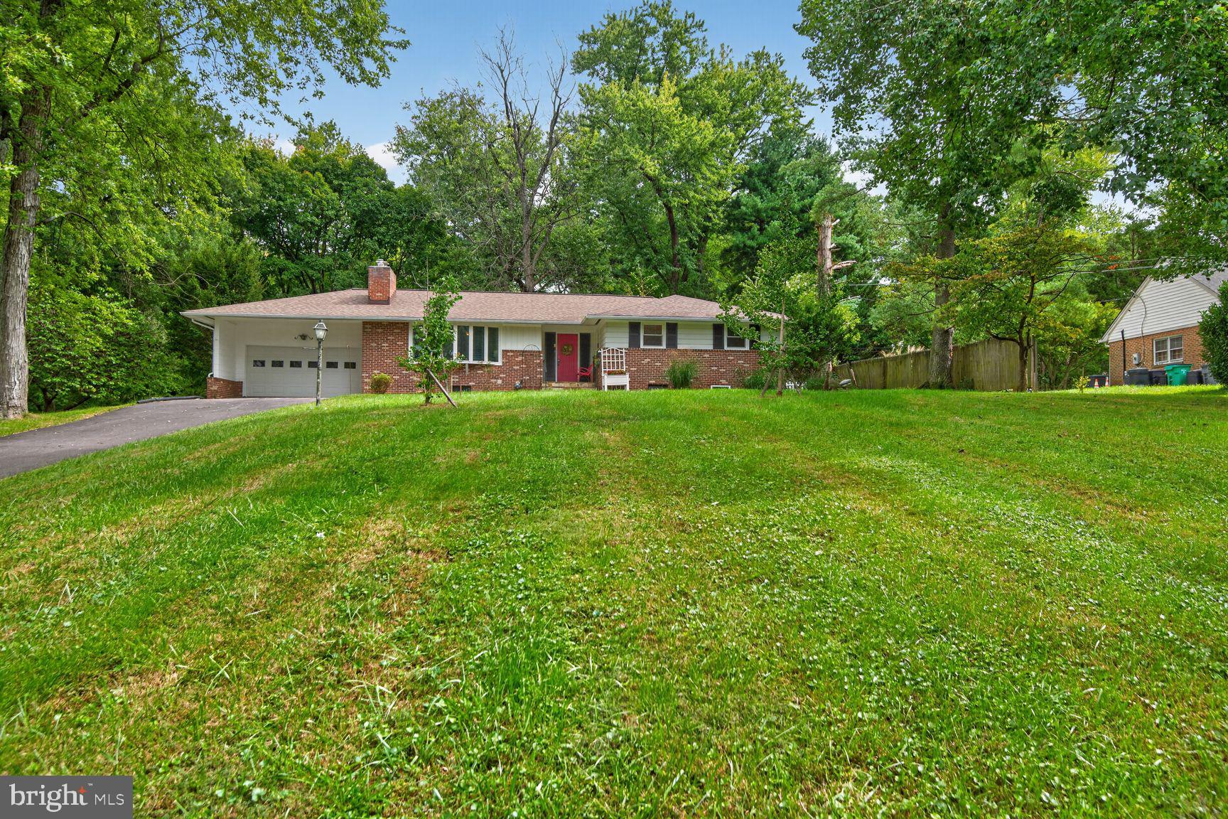 9406 DARTMOUTH ROAD