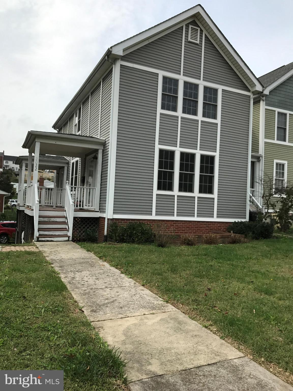 ASHLAWN RIDGE - Residential Lease