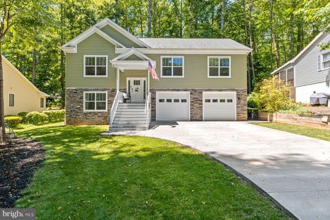 Homes For Sale - 105 Edgemont Circle<br/> Orange County, LOCUST GROVE, VA 22508