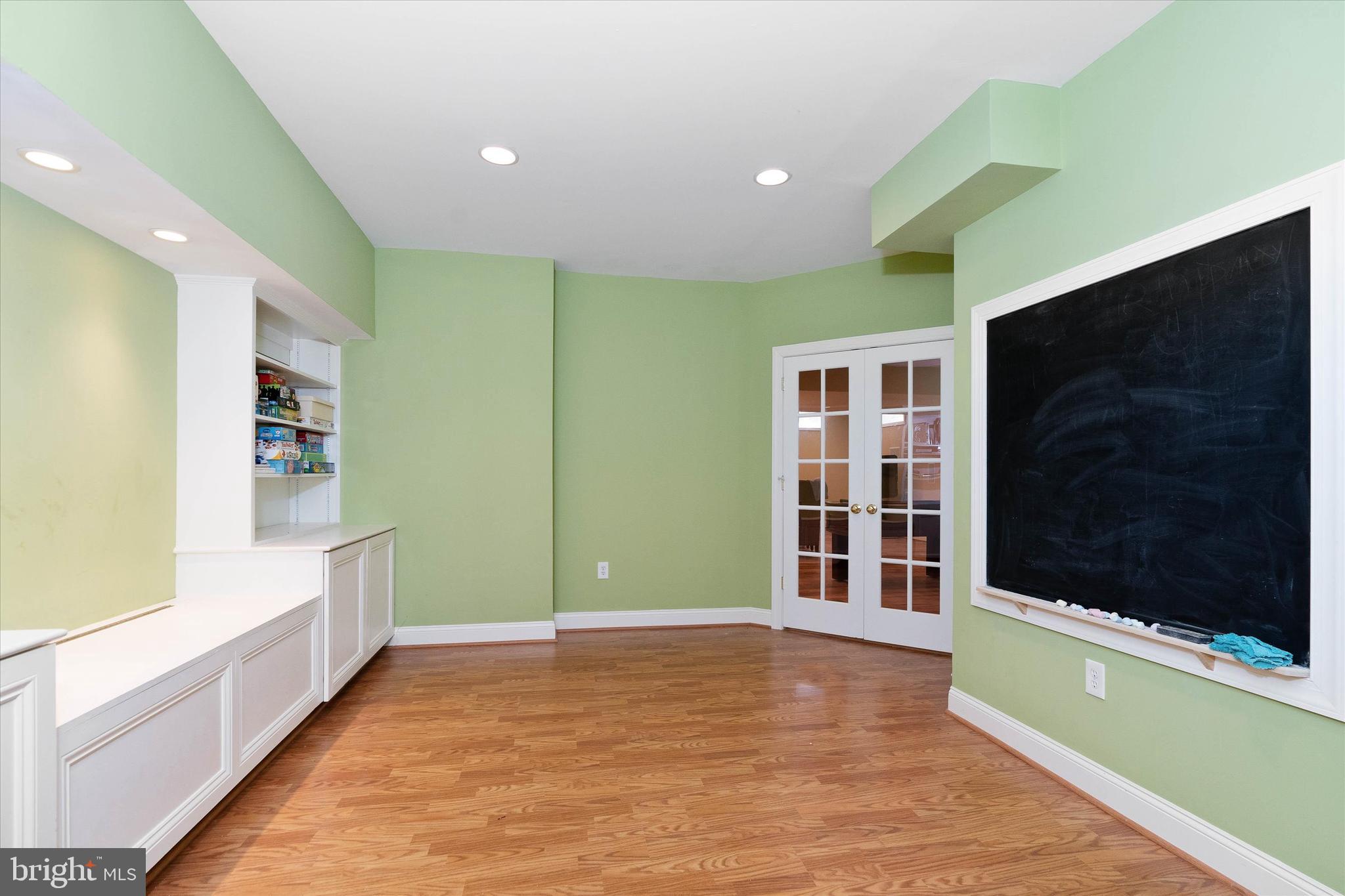 ASHFORD - Residential