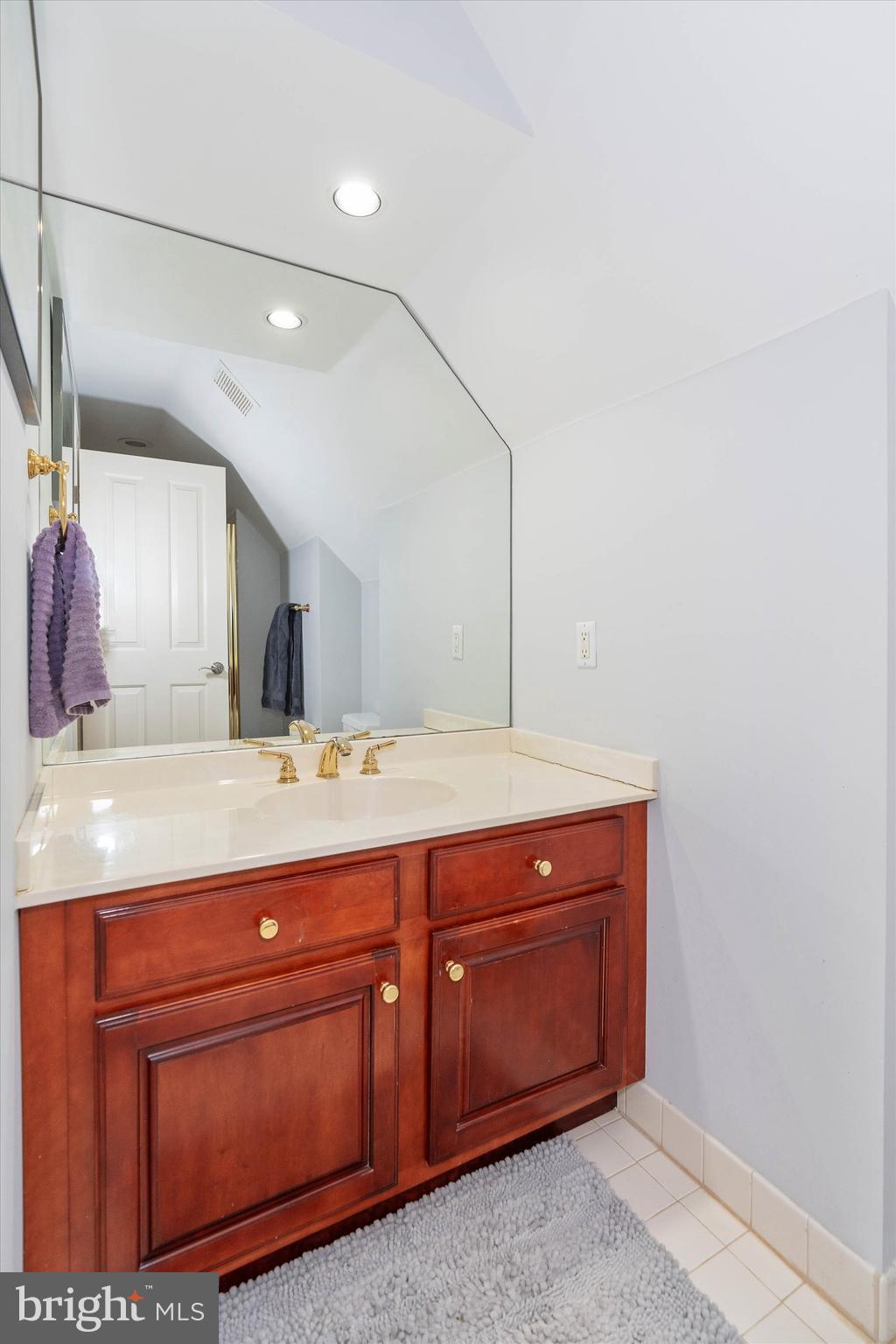 ASHFORD - Residential