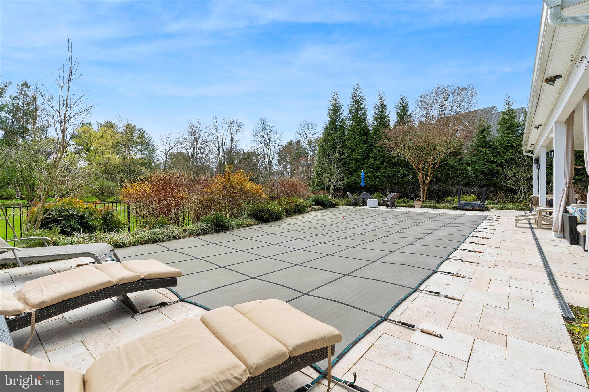 ASHFORD - Residential