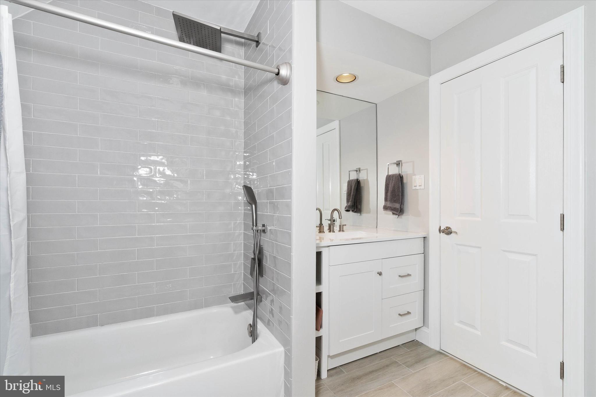 ASHFORD - Residential