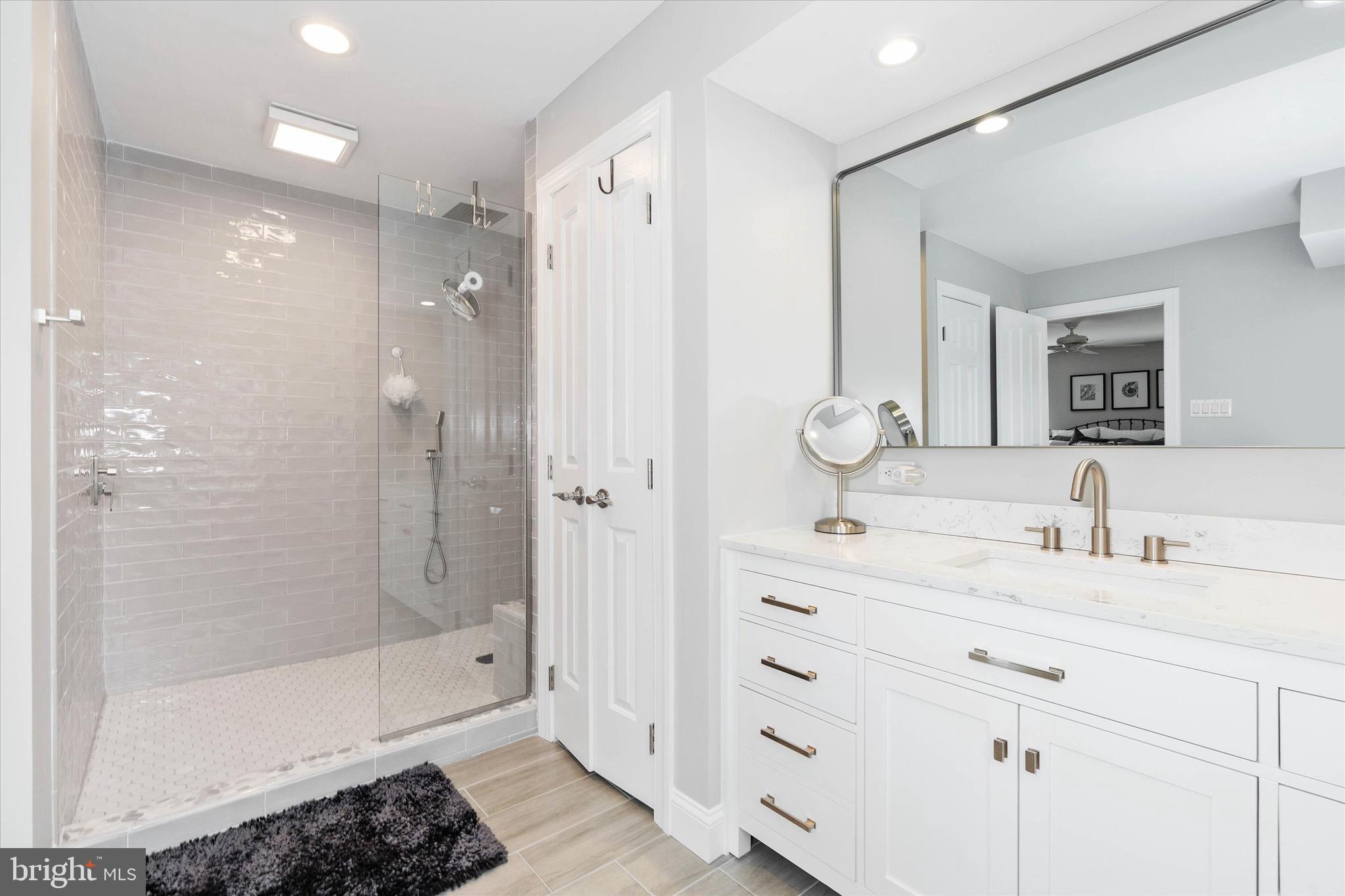 ASHFORD - Residential