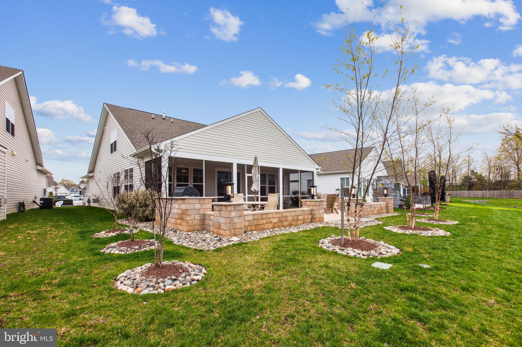 FOUR SEASONS AT KENT ISLAND - Residential