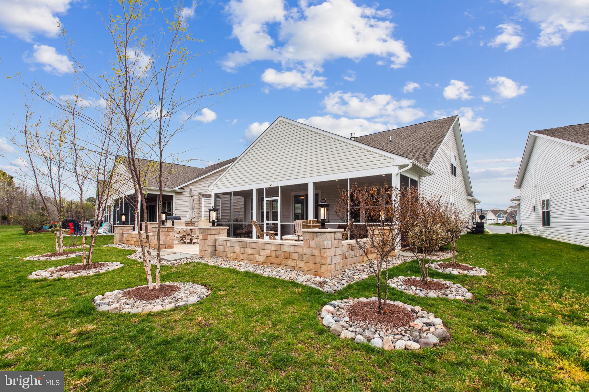 FOUR SEASONS AT KENT ISLAND - Residential