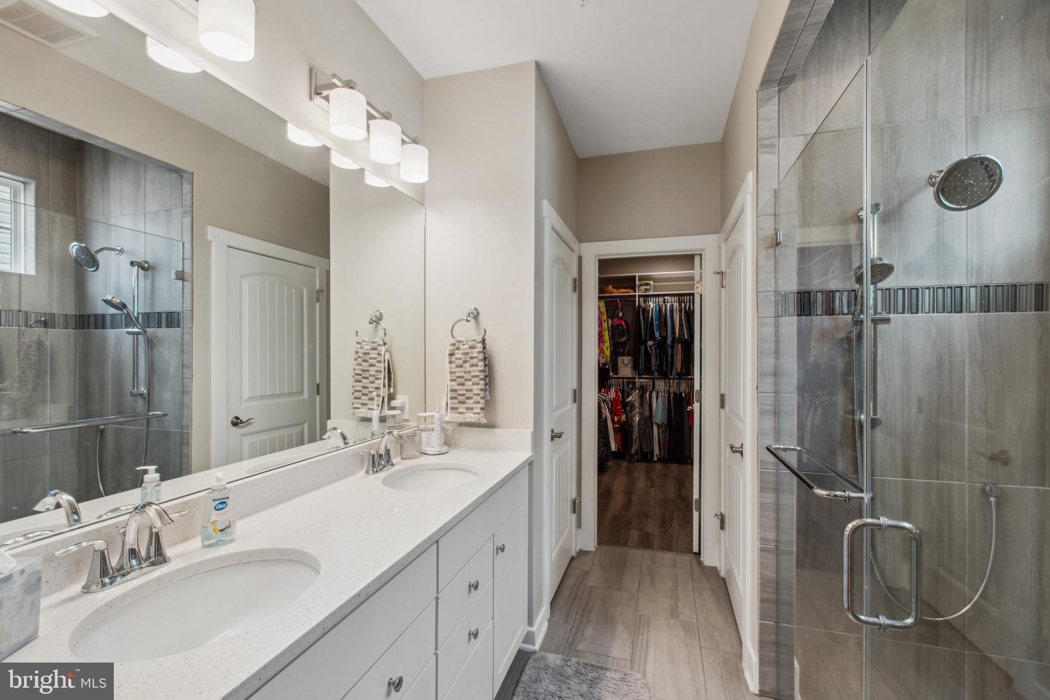 FOUR SEASONS AT KENT ISLAND - Residential