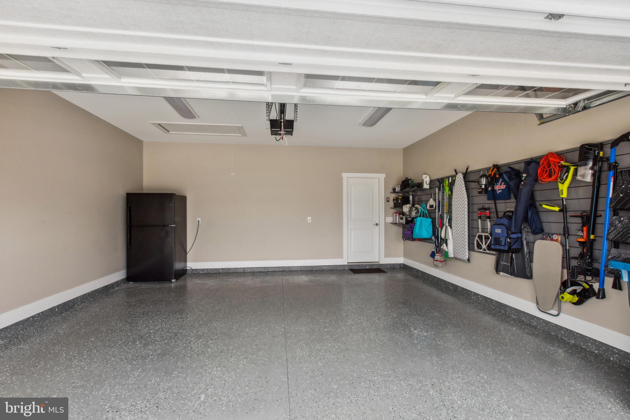 FOUR SEASONS AT KENT ISLAND - Residential