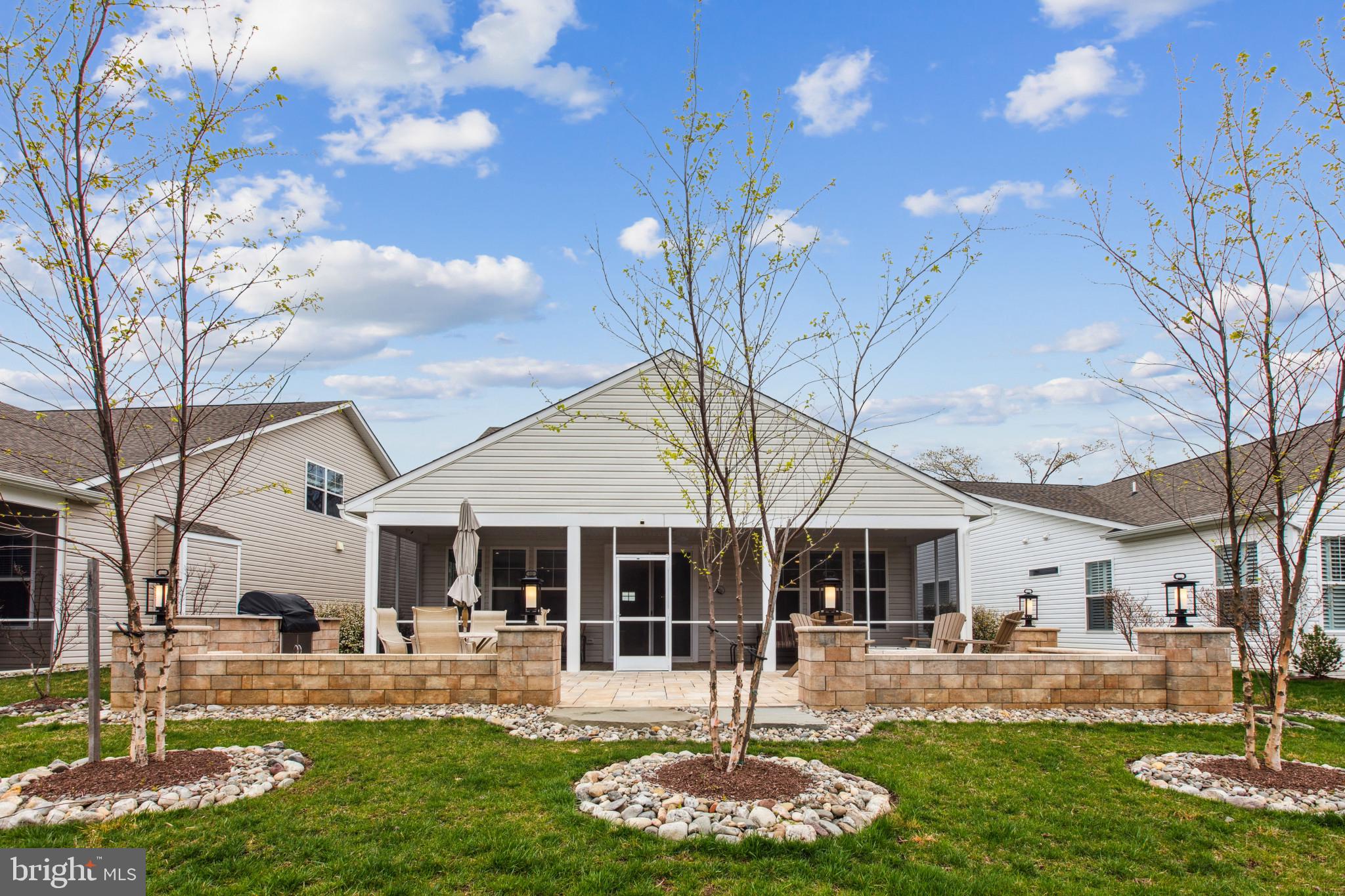 FOUR SEASONS AT KENT ISLAND - Residential