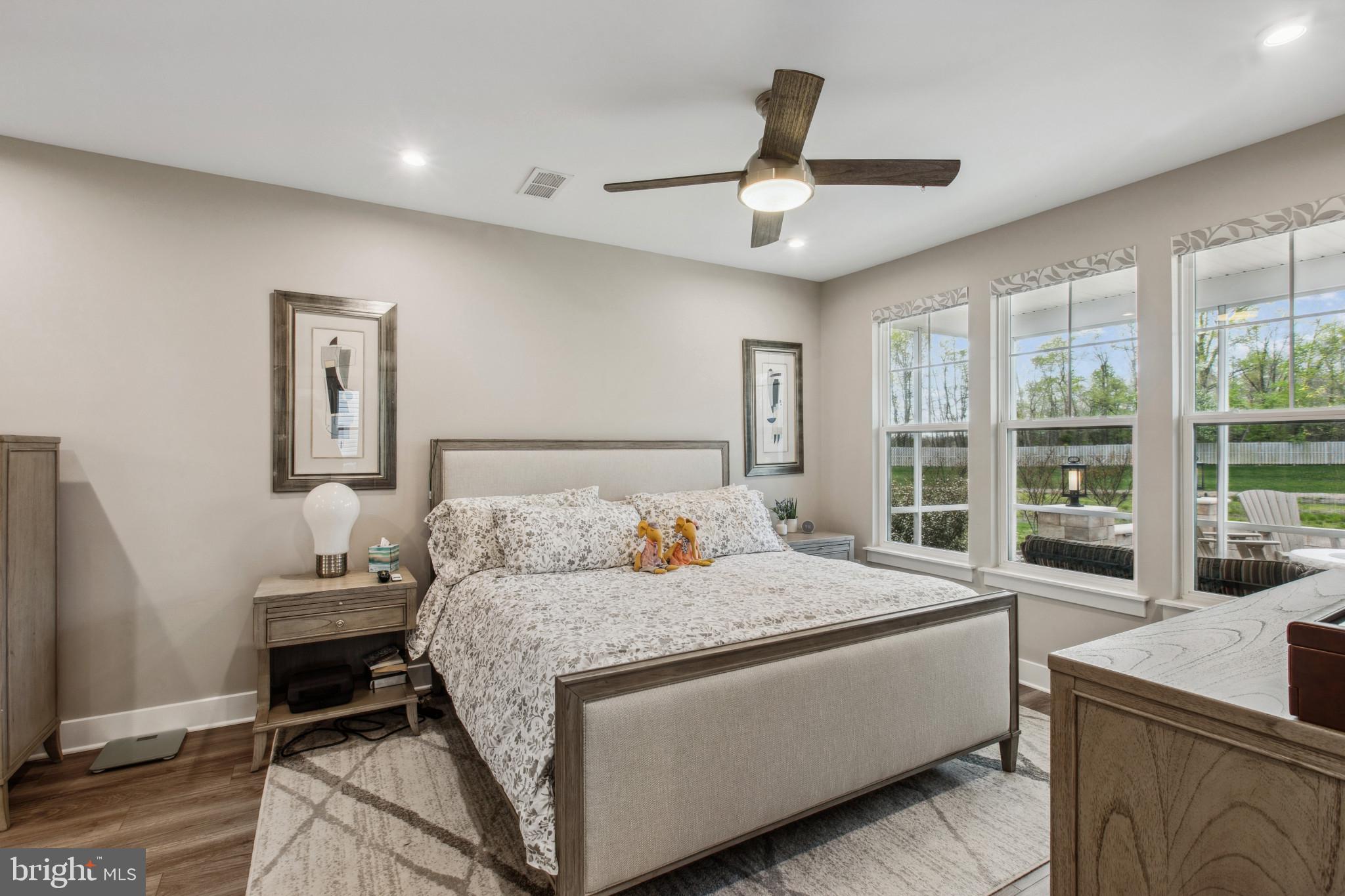 FOUR SEASONS AT KENT ISLAND - Residential