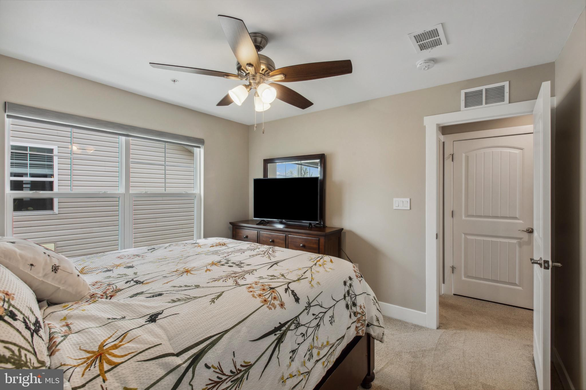 FOUR SEASONS AT KENT ISLAND - Residential