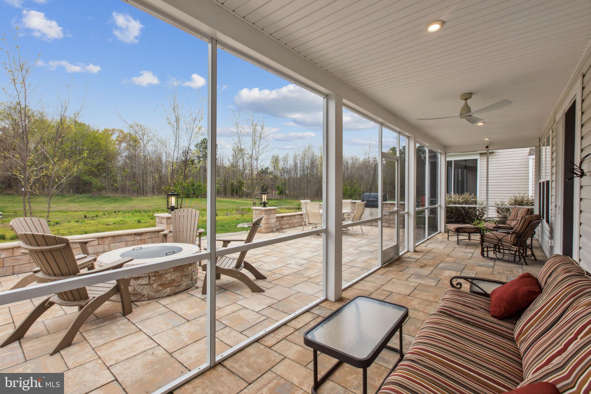 FOUR SEASONS AT KENT ISLAND - Residential