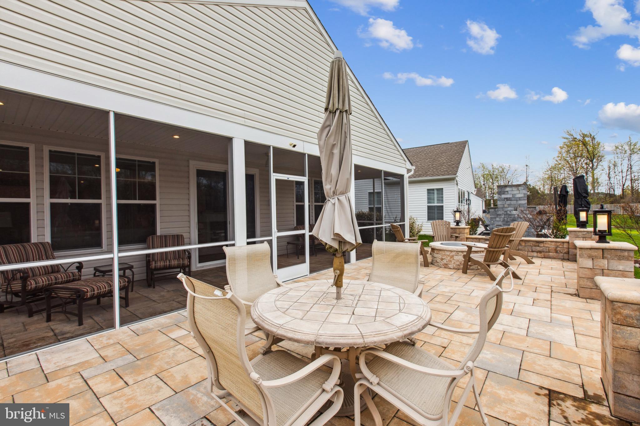 FOUR SEASONS AT KENT ISLAND - Residential